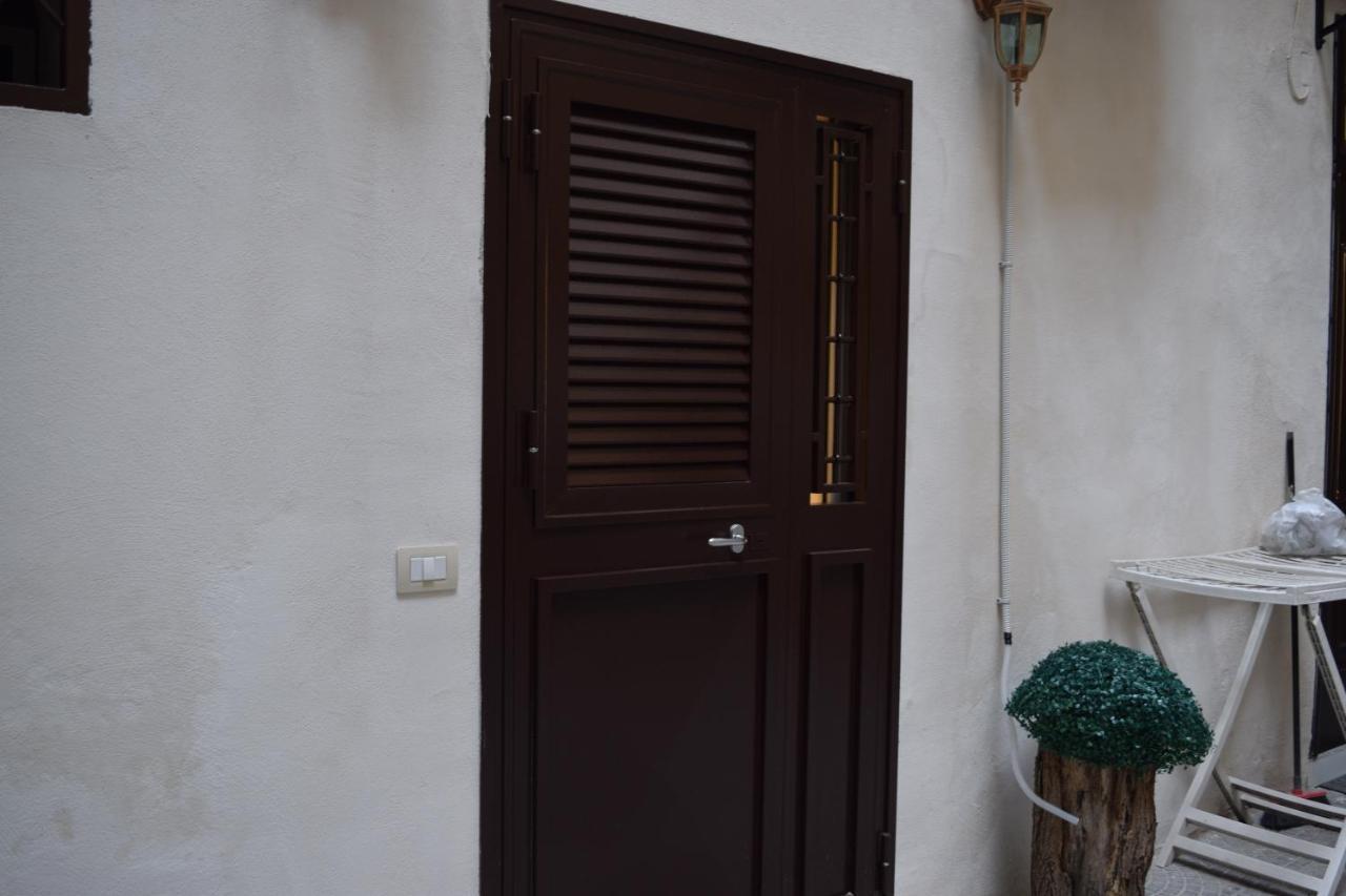 Apartament Nonnona House-Napoli Centro Zewnętrze zdjęcie